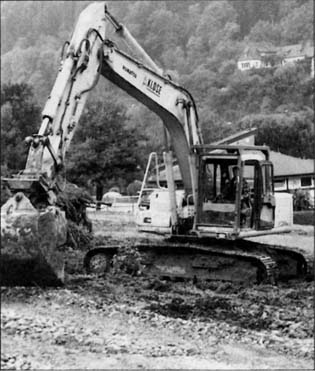 Hallenbau hat begonnen